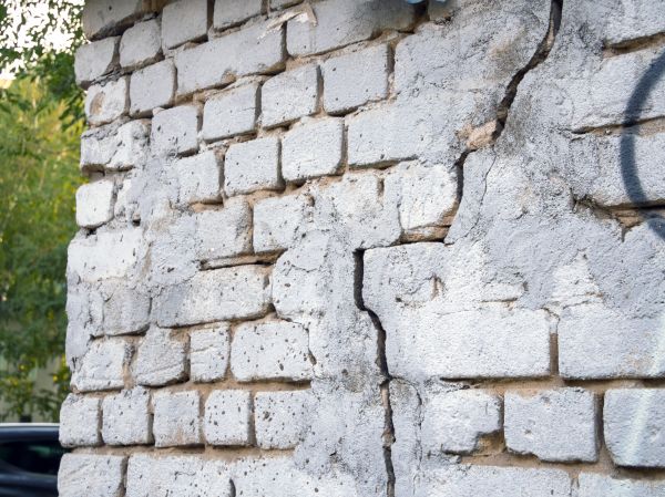 Cracked Brick Wall Repair in Merrillville
